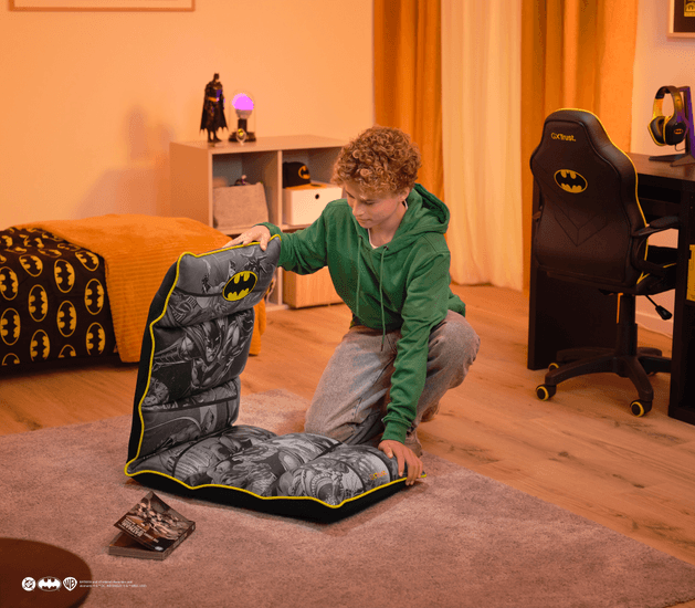 Product Highlight image Unfold. Game. Chill. 