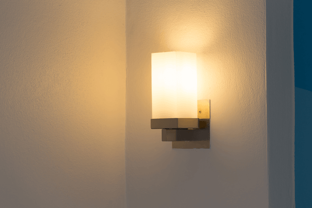 Product Highlight image Never forget to switch off the light again